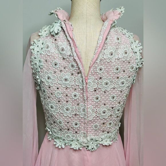 Not Available - Picture 12 of 16